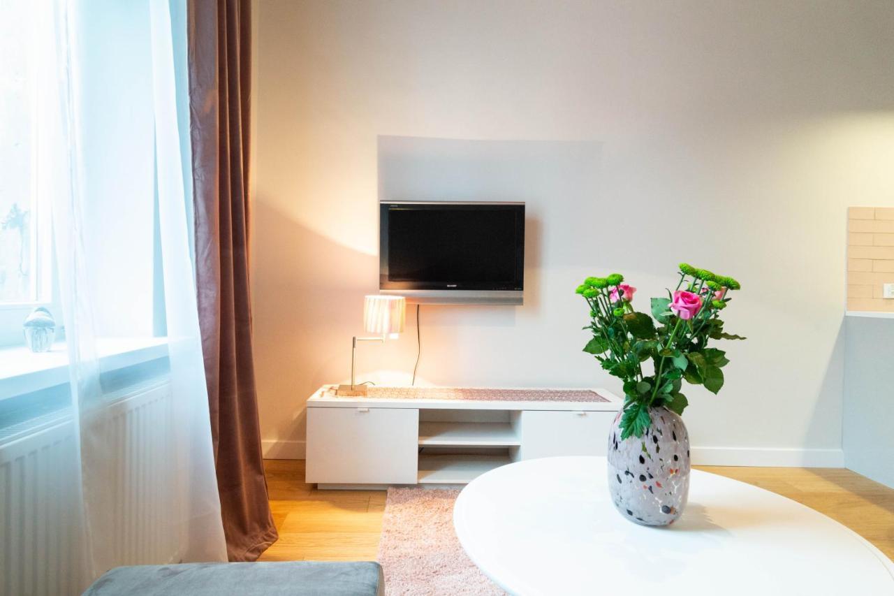 Glamorous And Brand New 2 Bedroom Krasków Eksteriør bilde